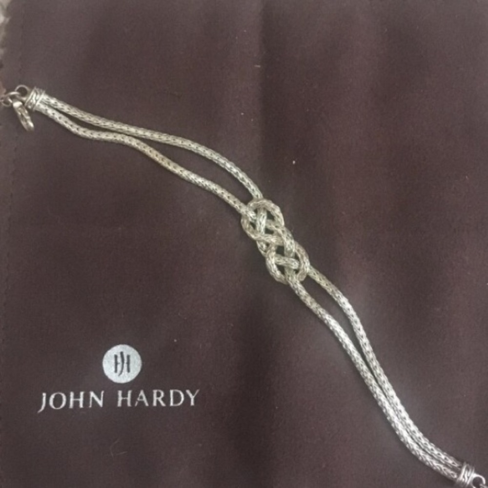 JOHN HARDY SILVER LOVEKNOT BRACELET NEVER WORN